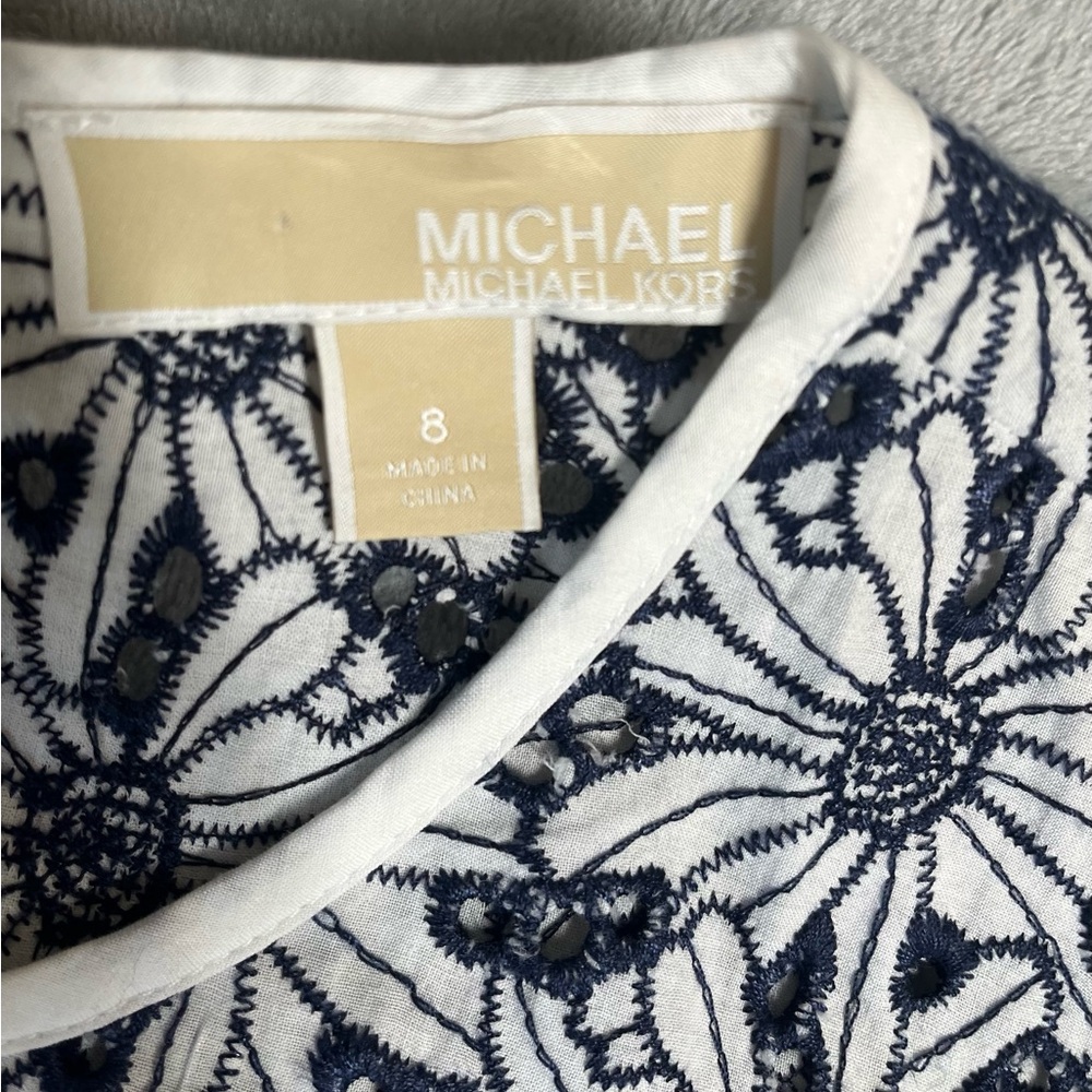 Michael Kors Womens Sz 8 Navy and White Midi Embroidered Floral Zip Up Dress. - Picture 10 of 14